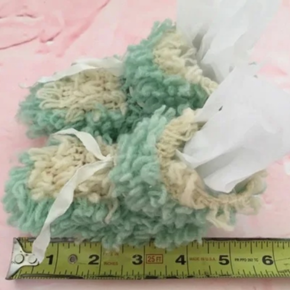 Lot of 3 Vintage Handmade Knitted Crochet Baby Booties - Picture 13 of 15